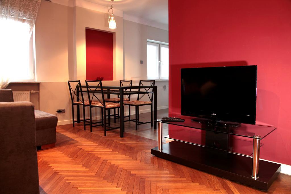 Key Apartments Chmielna Варшава Стая снимка