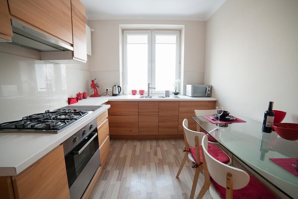 Key Apartments Chmielna Варшава Стая снимка